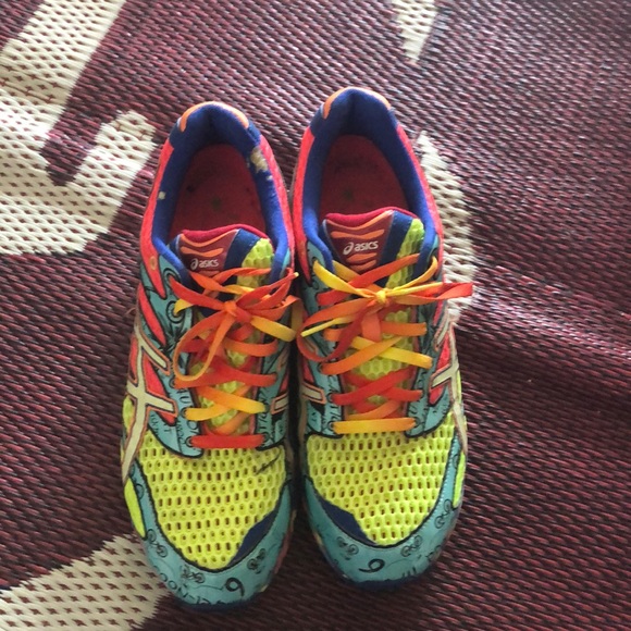 ASICS Runner - Picture 1 of 2